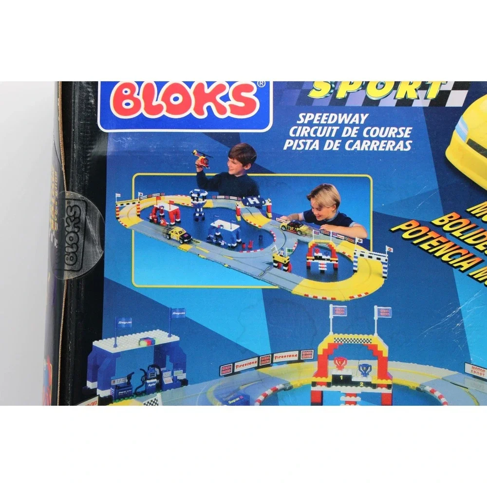 1996 MEGA BLOKS Motor Sport: Build & Race Speedway (9801) **SEALED** Damaged Box
